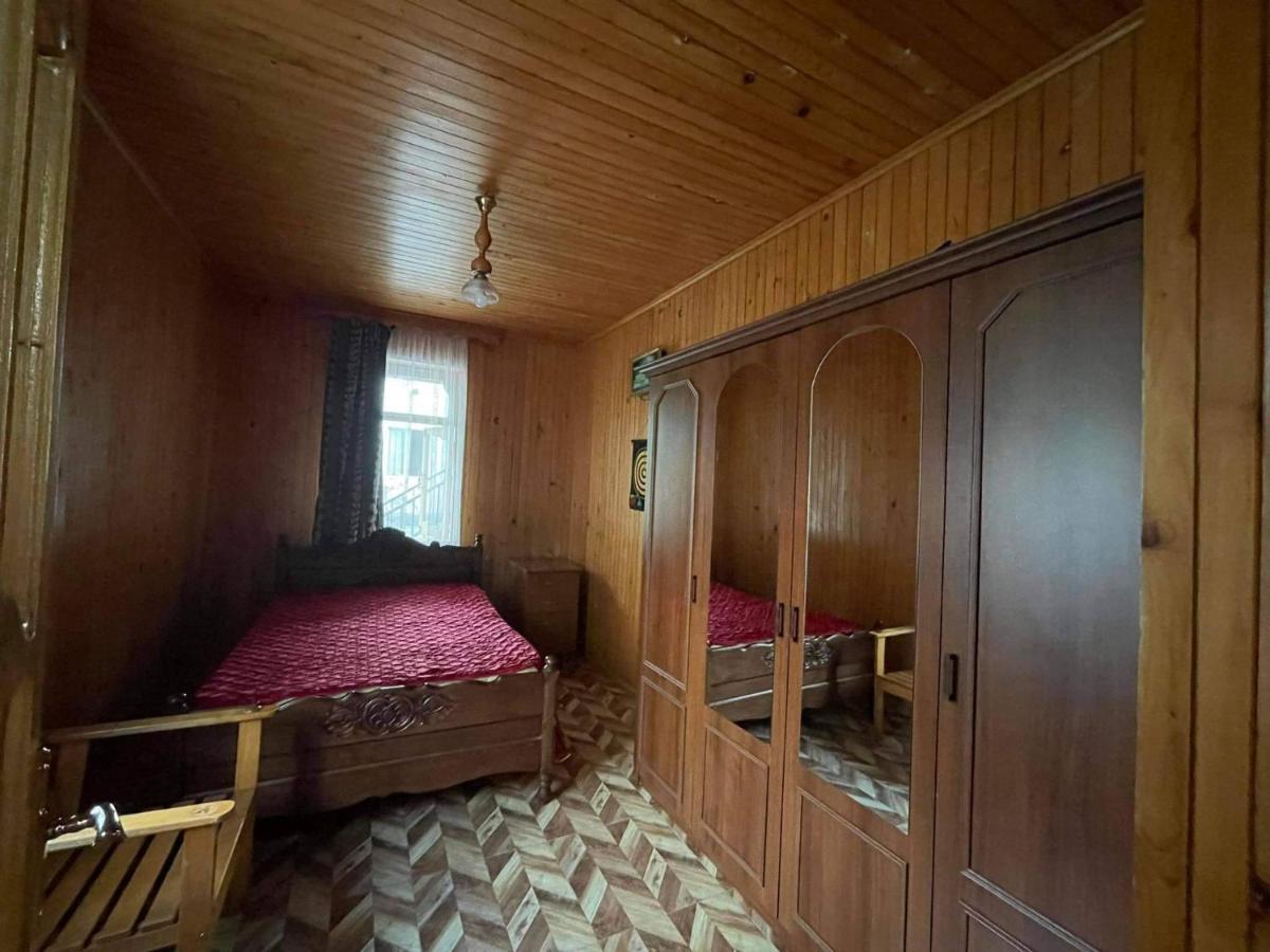 Apartment Sofia バトゥーミ エクステリア 写真