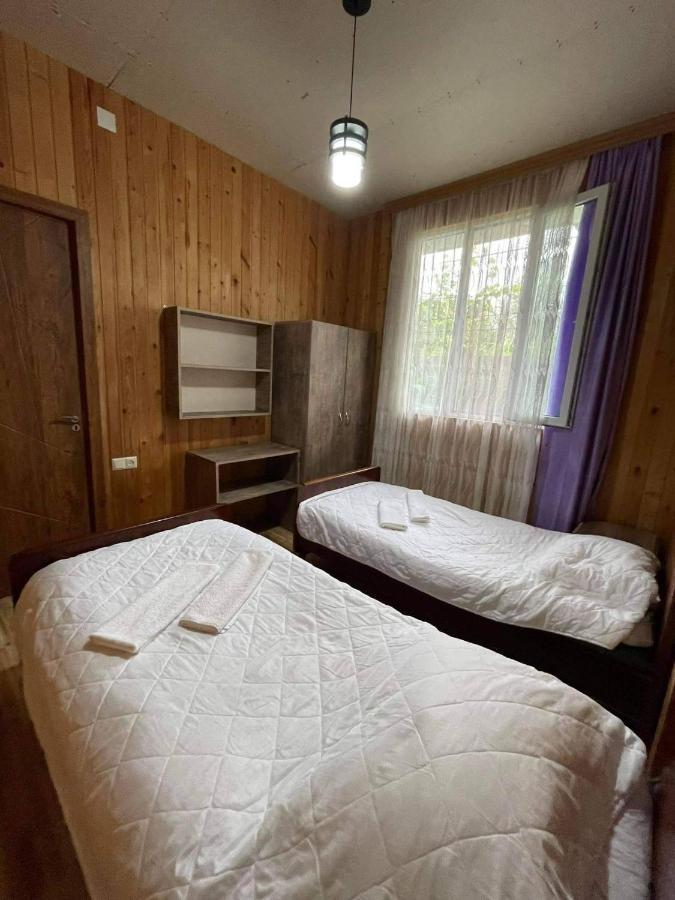 Apartment Sofia バトゥーミ エクステリア 写真