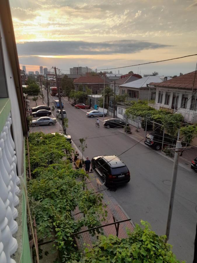 Apartment Sofia バトゥーミ エクステリア 写真
